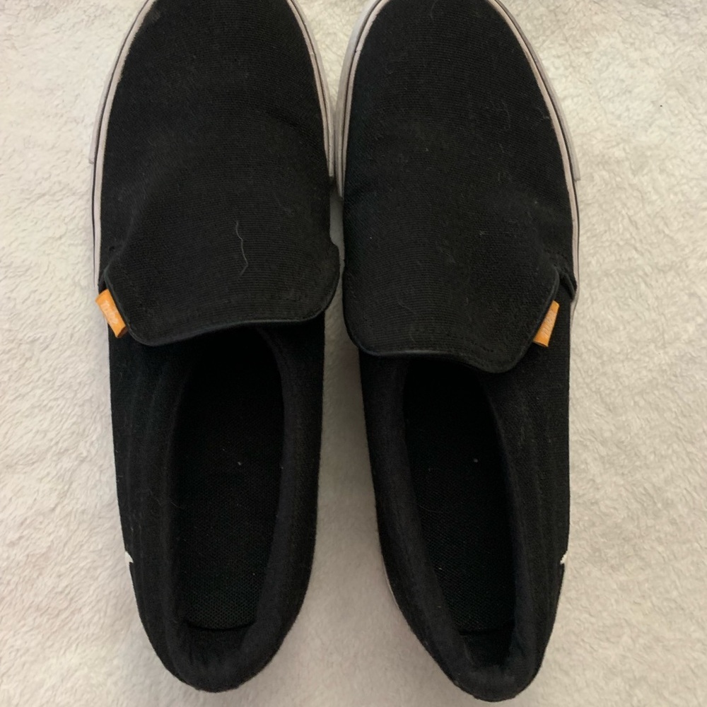 Black Nike tennis shoes size 7